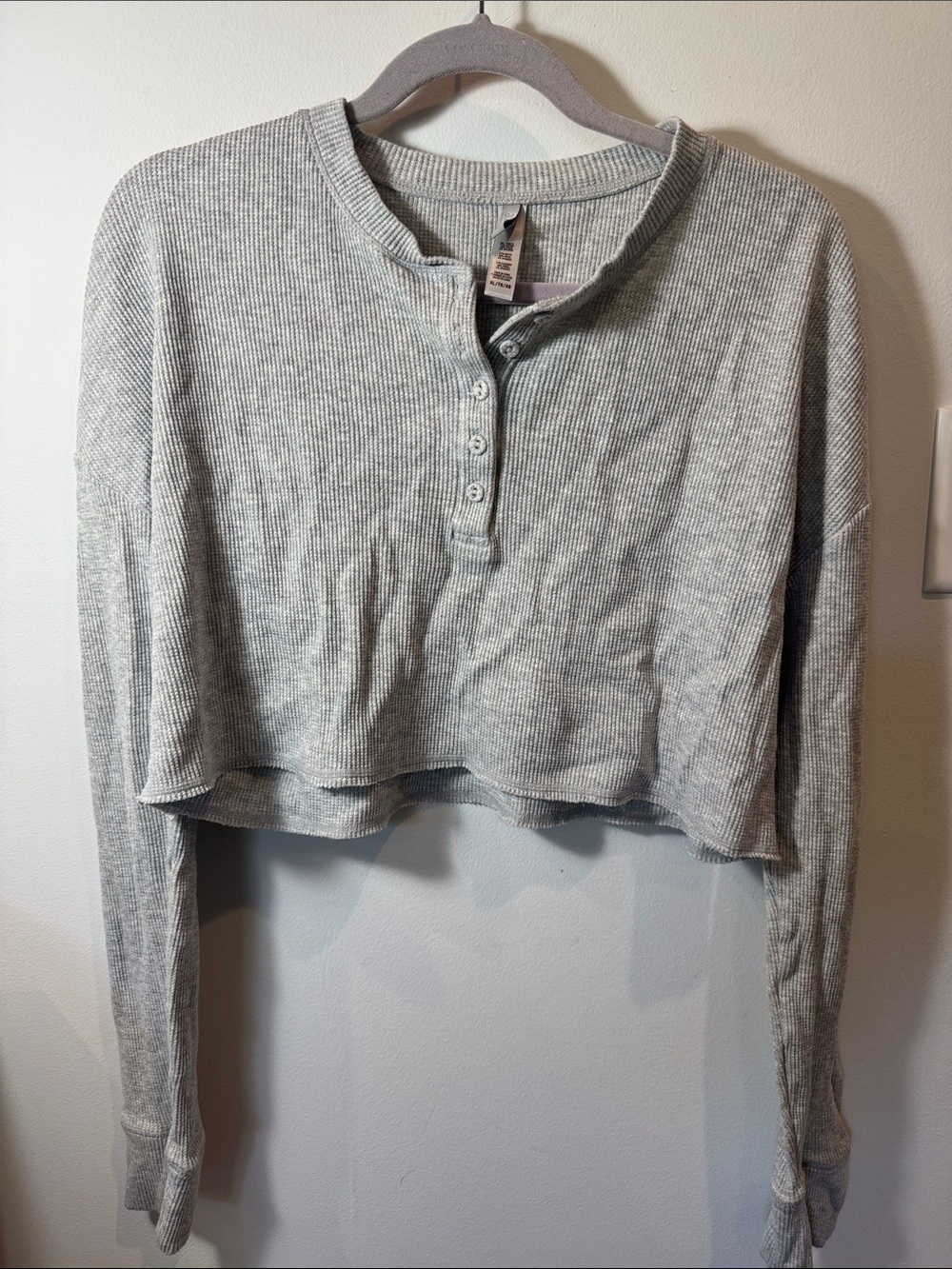 SKIMS Gray Ribbed Cropped Henley Long Sleeve Top